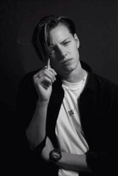 Erika Linder
瑞典模特
她唇之下❤️❤️