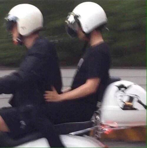 灿白 朴灿烈 边伯贤 EXO 头像 壁纸 背景