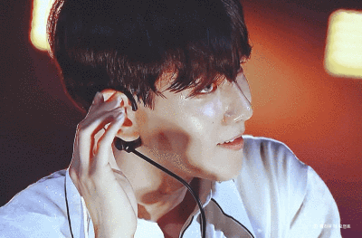 『江屿』伯贤儿啊啊啊好帅！！