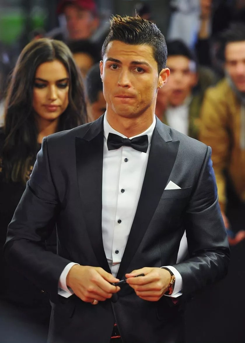 Cristiano Ronaldo
身高：185cm
位置：前锋
效力于：葡萄牙
