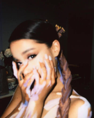 Ariana Grande
A妹
爱莉杏菜
