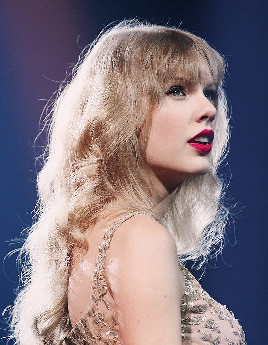 TaylorSwift