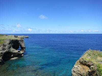 【亚洲九座超美海岛】①泰国涛岛；②印尼巴厘岛；③泰国甲米府；④印尼龙目岛；⑤日本冲绳；⑥泰国普吉岛；⑦泰国苏梅岛；⑧韩国济州岛；⑨印度哈夫洛克岛。 ​