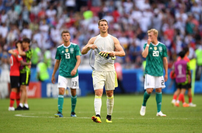 托马斯·穆勒，德国足球运动员，效力于德国足球甲级联赛拜仁慕尼黑及德国国家男子足球队，司职右边前卫、前腰或者前锋。2014巴西世界杯加冕冠军Instagram：transparentvivi