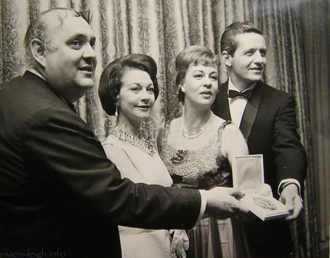 Here are Tony award winners! From left, Zero Mostel, Vivien Leigh, Uta Hagen and Arthur Hill pose with their medallions presented by the American Theater Wing during the Tony Awards in New York City on April 28, 1963.