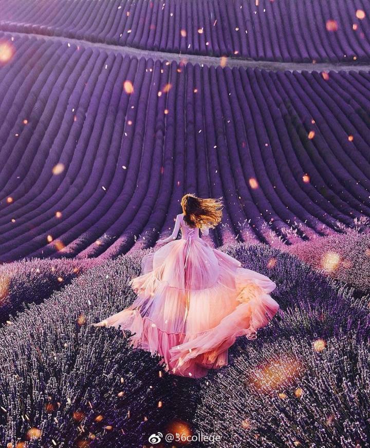 摄影师：Kristina Makeeva ​​​
18.7.4