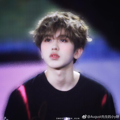 今天也要爱坤坤♥