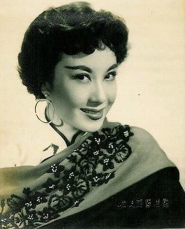 李丽华