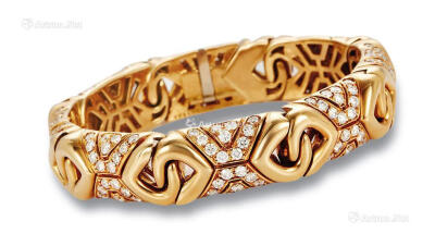 宝格丽（BVLGARI）黄金镶钻石手镯，18K黄金镶钻石，内径约52mm。北京匡时2018春季拍卖会瑰丽珠宝及名贵尚品专场