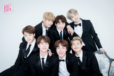 [BTS FESTA 2016] BTS 3rd Anniversary Real Family Picture'