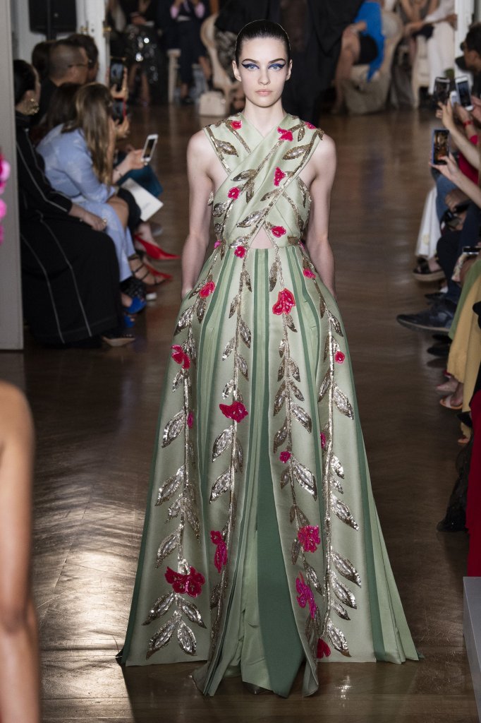 华伦天奴 Valentino 2018/19秋冬高级定制发布秀 - Paris Couture Fall 2018
