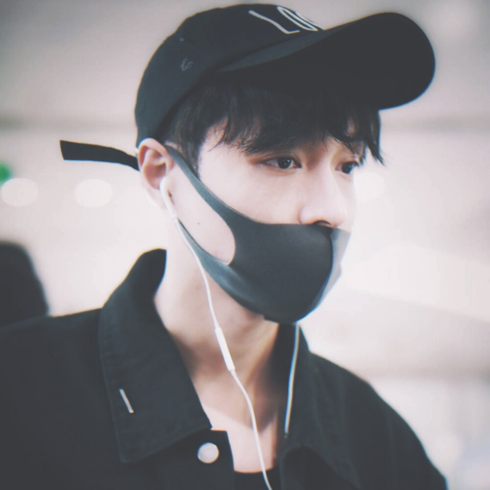 张艺兴 lay