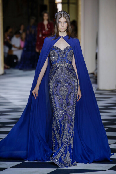 Zuhair Murad（祖海·慕拉）于巴黎高定时装周发布2018秋冬高级定制系列