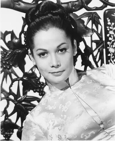 关南施 Nancy Kwan