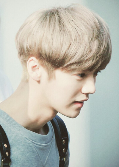 LU HAN