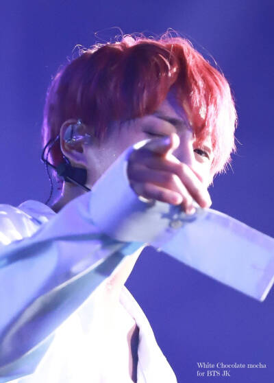 防弹少年团田柾国红发