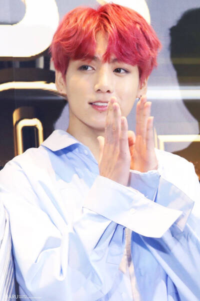 防弹少年团田柾国红发