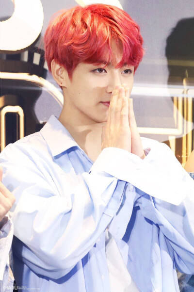 防弹少年团田柾国红发