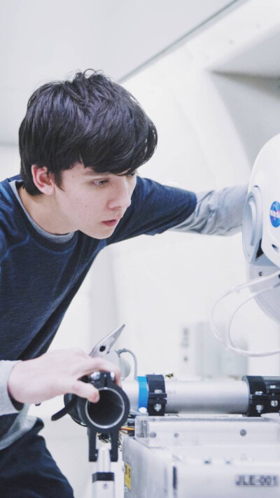 Asa·Butterfield 高清图 欧美男像