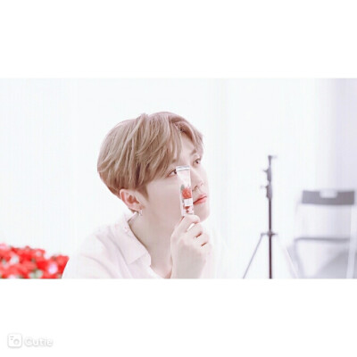 鹿晗/鹿晗白边/鹿晗热血街舞团/鹿晗欧舒丹