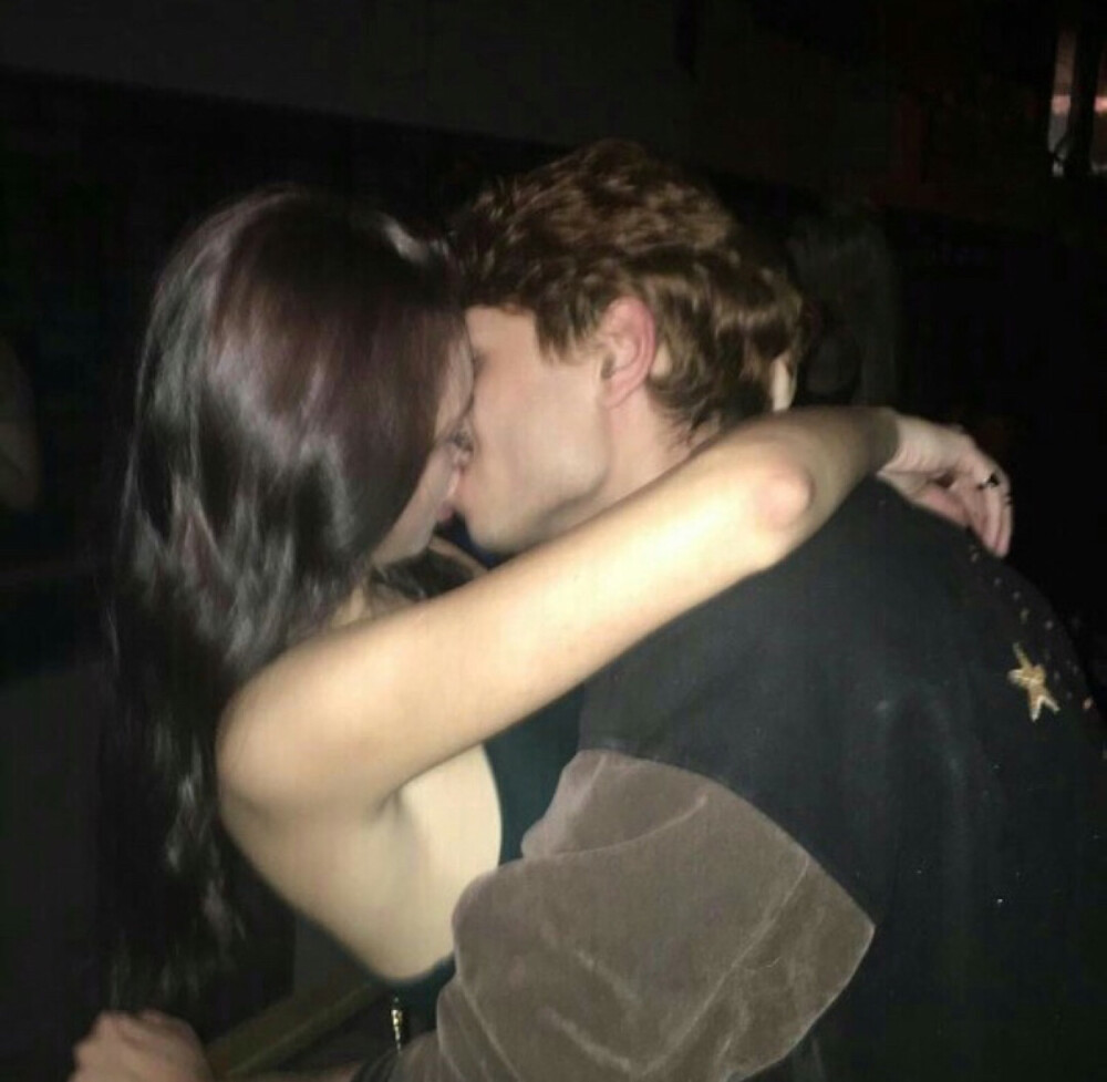 Kissing/Hugging/親密無間/欧美！！
神仙上传