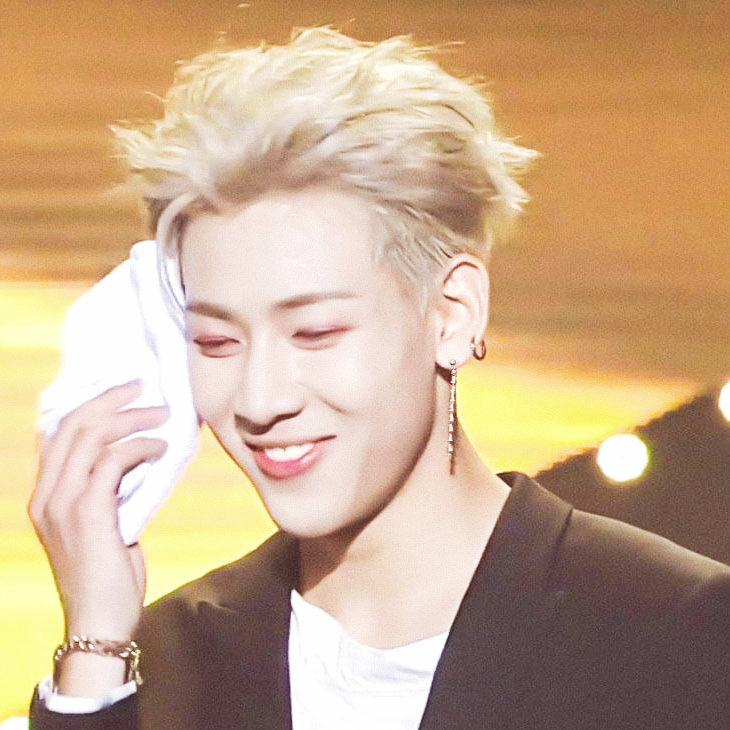 自截·bambam