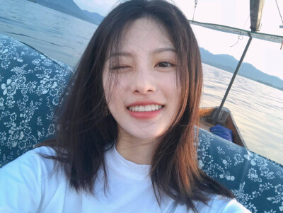 梁子玥越 超喜欢~