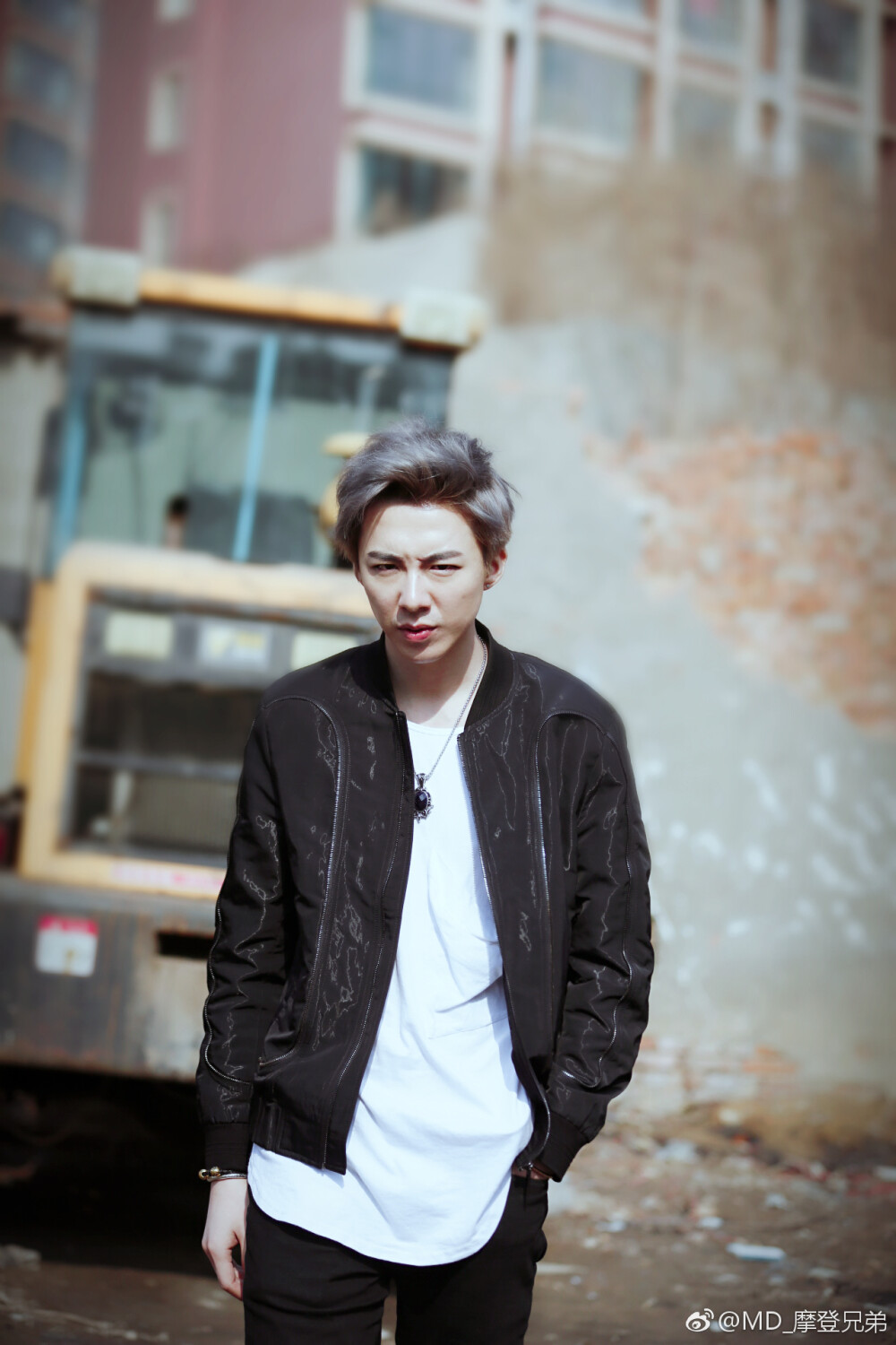 抖音最火男神摩登兄弟主唱刘宇宁