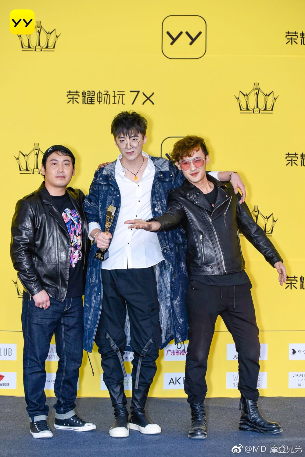 抖音最火男神摩登兄弟主唱刘宇宁