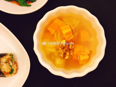 #美食每刻#周五，早上好！今日早餐：白灼菜心+炒鸡蛋，饭团，红薯百合汤
#虽是同样的情况，然而不同的意念，就会产生不同的效果。思想是奇妙的，如何去想，决定权在你自己。# 