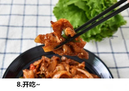 【辣炒五花肉】一口生菜包掉一大片肉！好吃~ ????