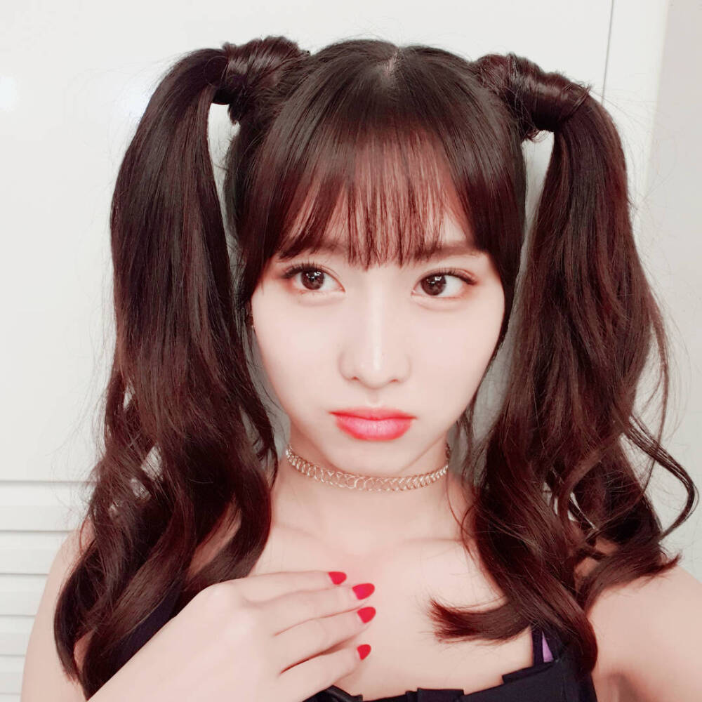 平井桃 Momo
TWICE成员