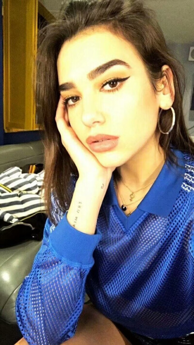 Dua lipa.