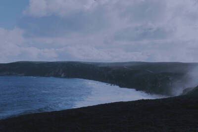 在靠近海洋与天空的地方会让我觉得，我们是真的身处宇宙
摄影：@追风少年大橙子 ​​​