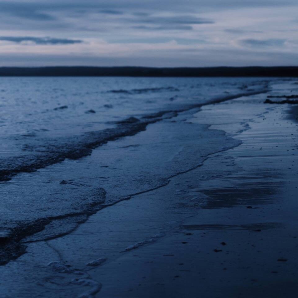 在靠近海洋与天空的地方会让我觉得，我们是真的身处宇宙
摄影：@追风少年大橙子 ​​​