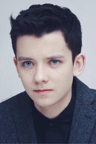 Asa Butterfield 阿沙