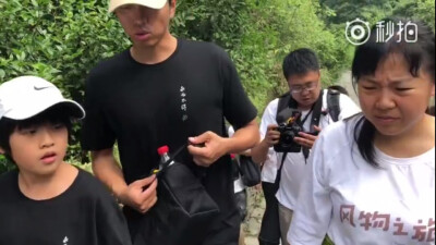 自然风物
『王昱珩女儿王一雯』