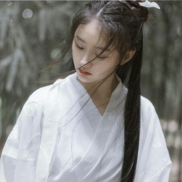 -
weibo:芷水语嫣
自截 绮怀
古风头像