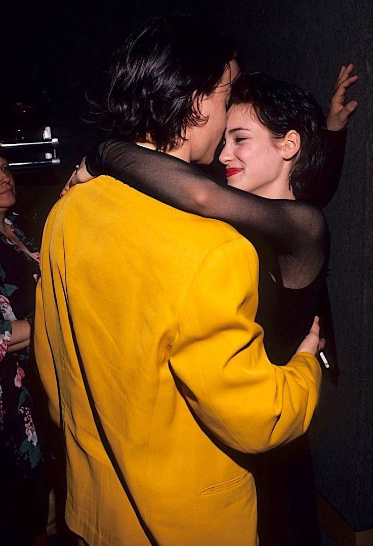 Johnny Depp and Winona Ryder, 1990 ???轉(zhuǎn)自weibo@逆翾