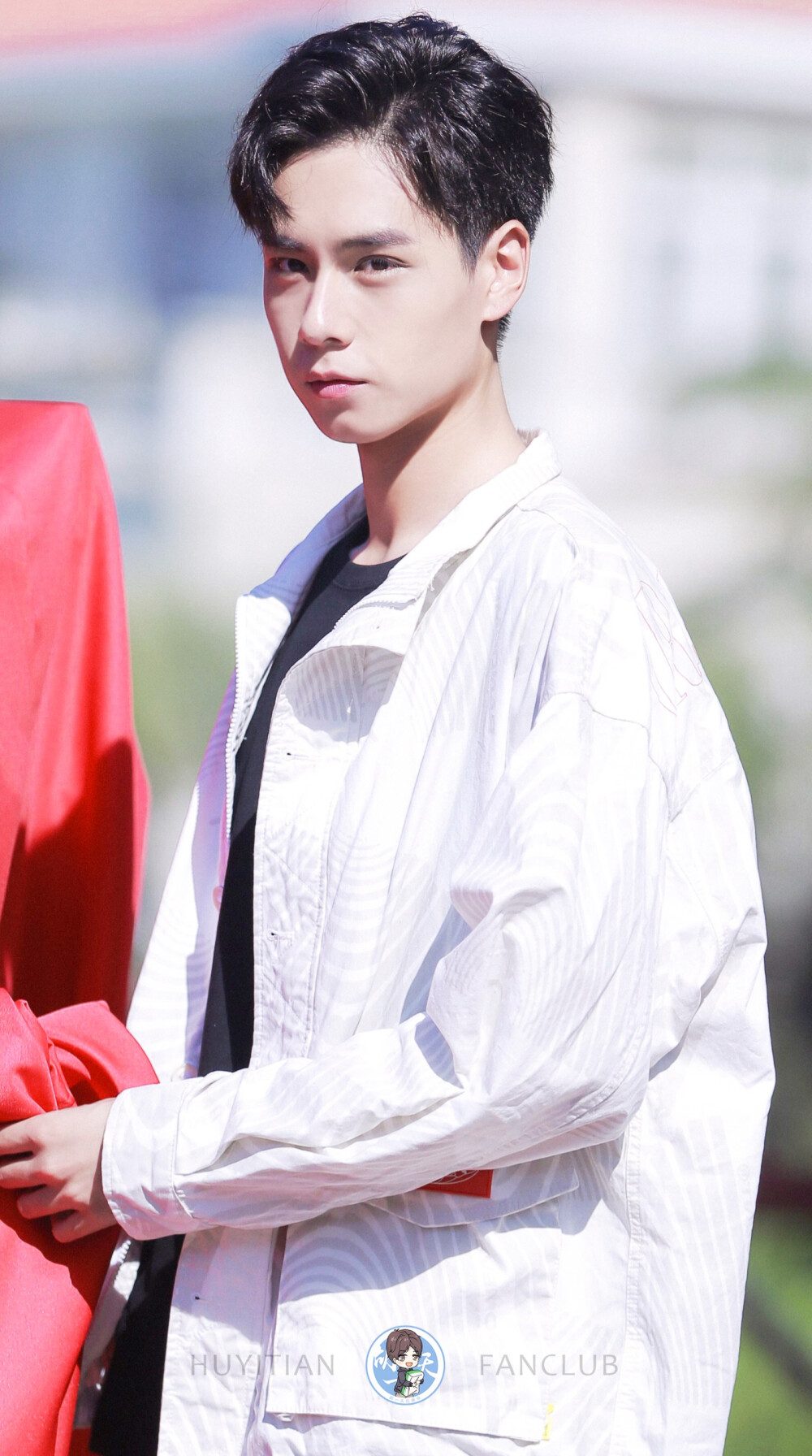 7.15日胡一天新剧《青春须早为》上海开机