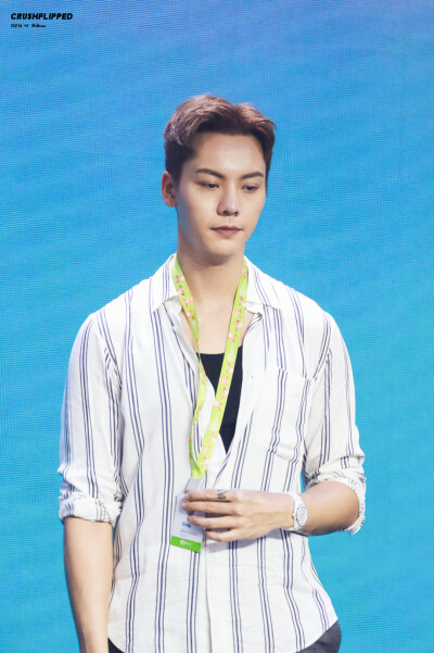 【陈伟霆 William Chan 爱奇艺VIP会员代言人】180713 爱奇艺VIP会员专属见面会 2246 x 3372 px (图源: 微博@CrushFlipped_陈伟霆个人站 weibo.com/6181976332/GpNrCAv9F) 