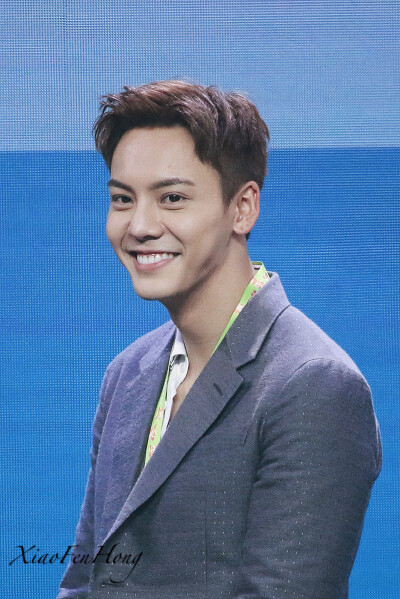 【陈伟霆 William Chan 爱奇艺VIP会员代言人】180713 爱奇艺VIP会员专属见面会 935 x 1401 px (图源: 微博@港城长腿兔饲养员小粉红 weibo.com/1393560551/GpMUvcqgh) 