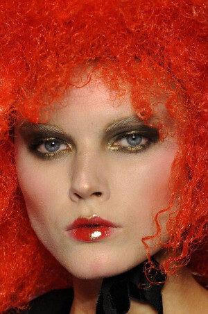 John Galliano S/S 2009 ​经典妆容