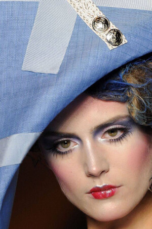 John Galliano S/S 2009 ​经典妆容