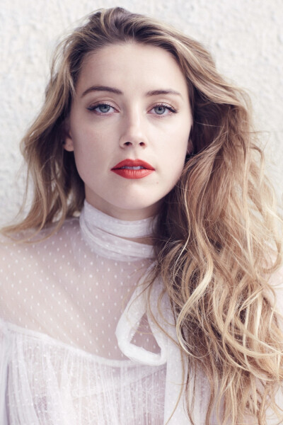 艾梅柏·希尔德（Amber Heard），关注公众号：颜值种草机