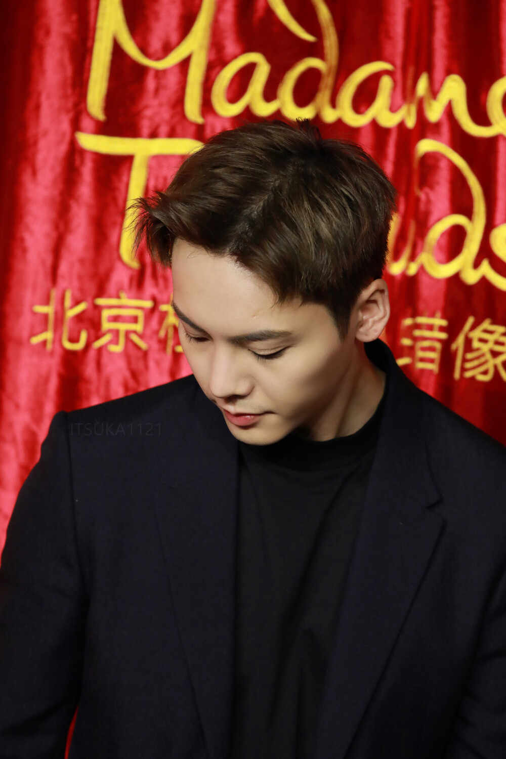 【陈伟霆 William Chan】180705 北京杜莎夫人蜡像馆 首位梦想音乐大使 Inside Me演唱会造型蜡像揭幕仪式 2944 x 4416 px (图源: 微博@ITSUKA1121 weibo.com/6040232886/GpoDiCBZY)