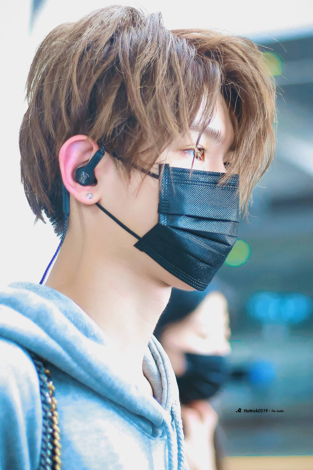 黄明昊 justin