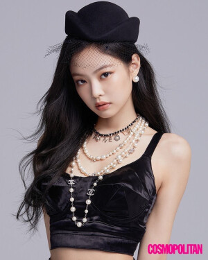 BLACKPINK JENNIE