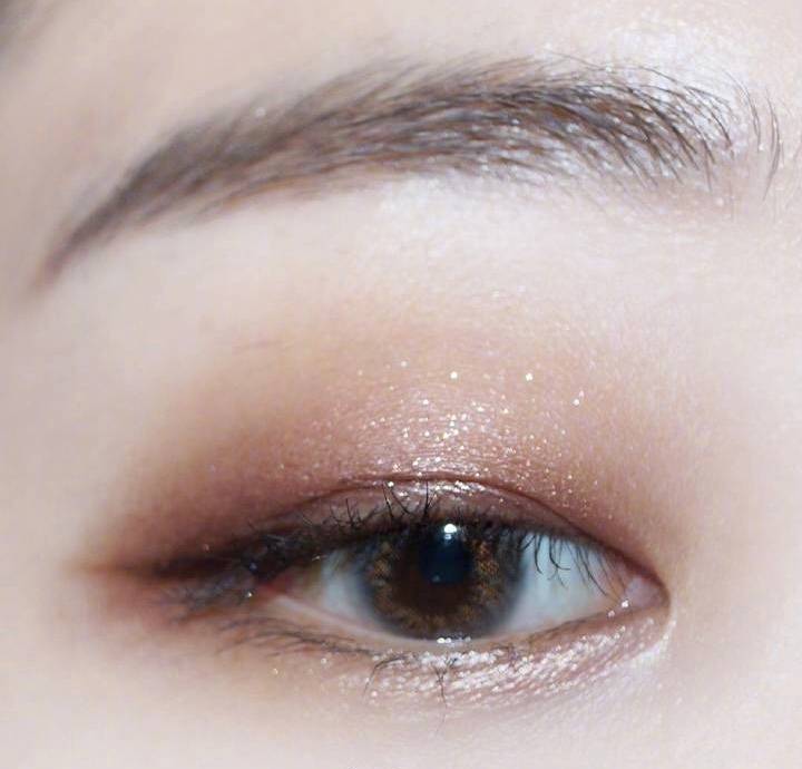 单眼皮内双女生的眼影搭配