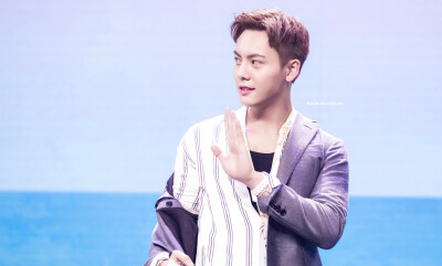 【陈伟霆 William Chan 爱奇艺VIP会员代言人】180713 爱奇艺VIP会员专属见面会 5280 x 3176 px (图源: 微博@安苏娜穆 weibo.com/2185389472/GquNlaAMP) 